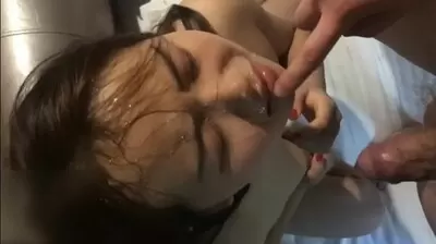 学生妹深喉口技颜射爆浆，技术碾压日本AV女优！