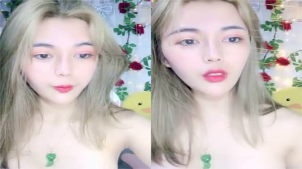 高颜值学生妹清纯外表巨乳身材超级骚,被狂干内射到高潮喷水!