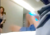 探花会所偷拍!极品模特被风骚女技师勾引,骚穴狂操内射喷水求饶